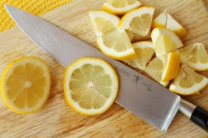 limone per i funghi delle unghie dei piedi
